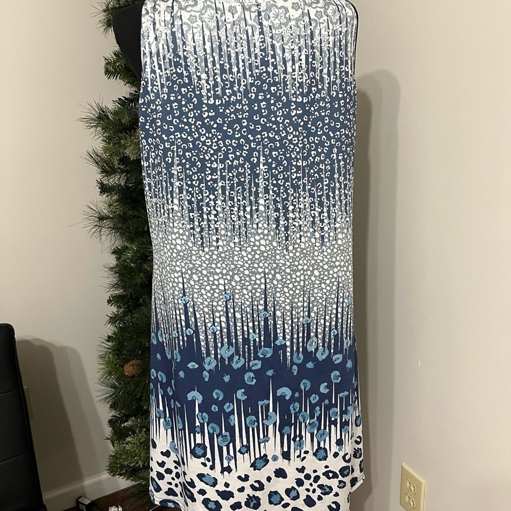 Women's Blue and White Animal Print Sleeveless Dress - Picture 8 of 8
